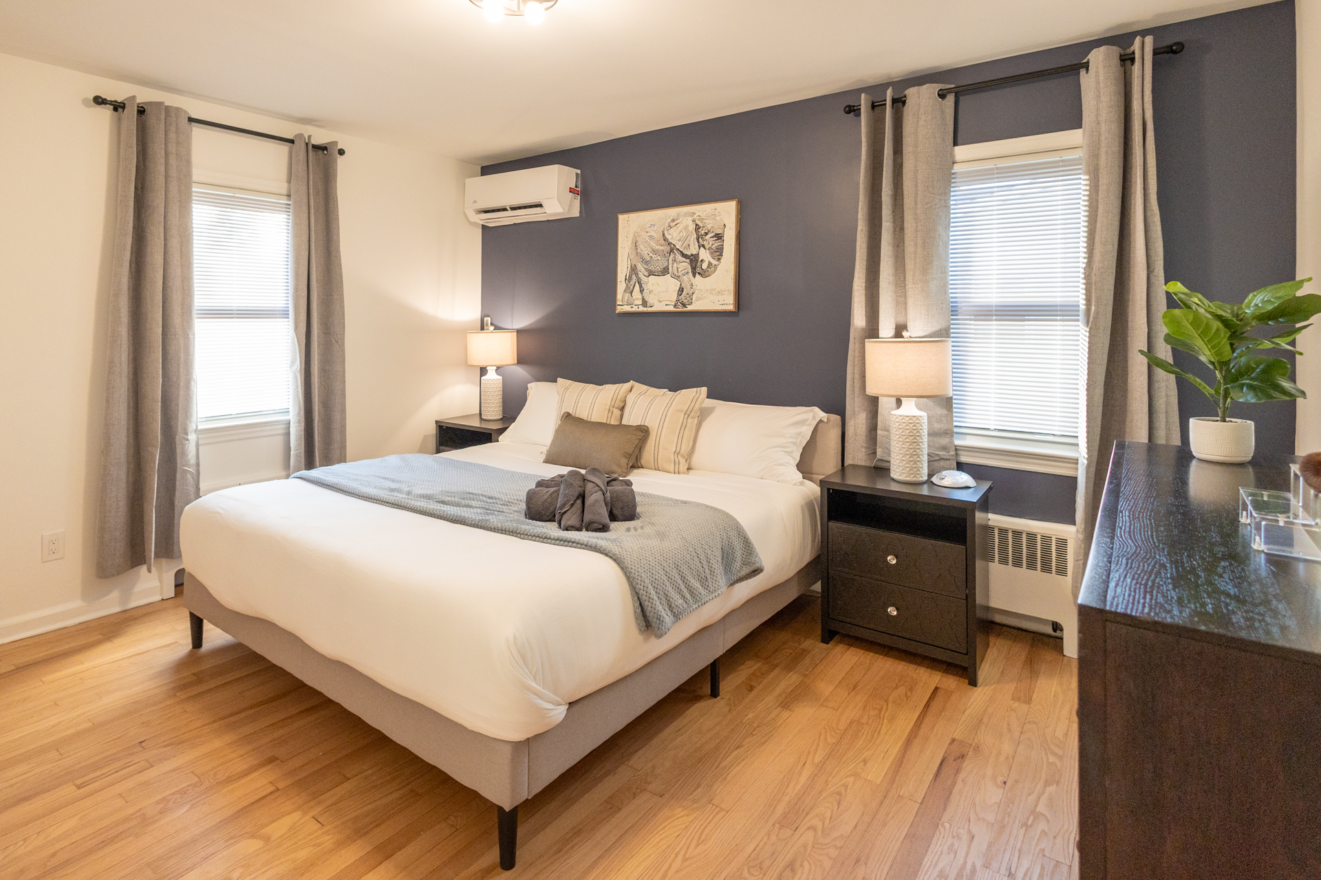 King Bed modern bedroom.