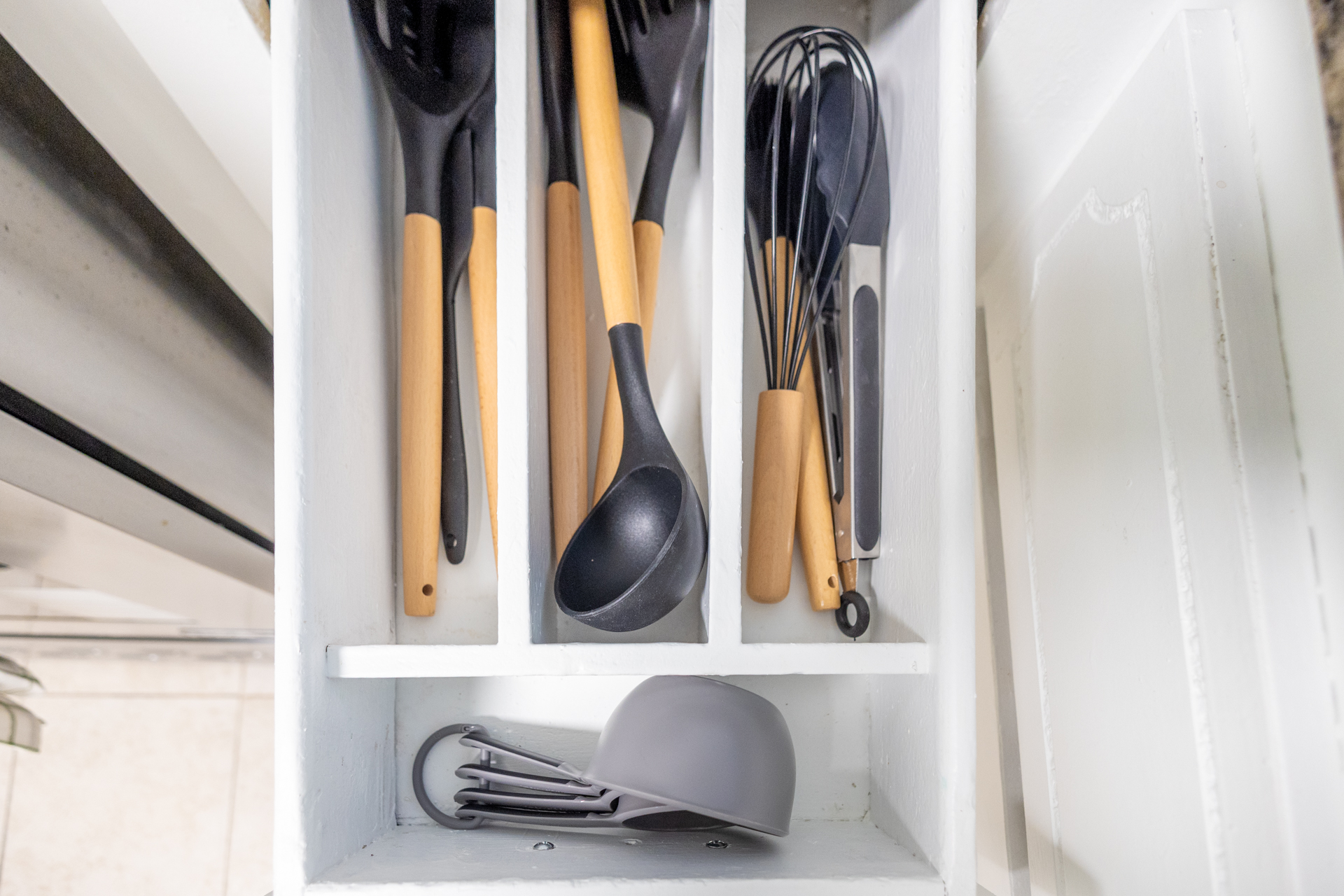 Complete ladle set for all your cooking needs.